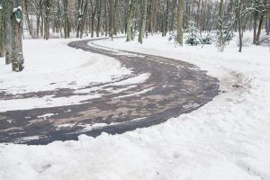 Tackle winter road management with Michigan Pre-Wetting Salt from Great Lakes Chloride image shows road cleared of snow