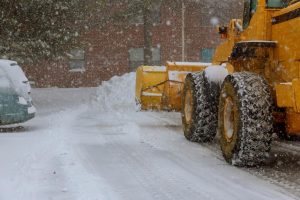 Use Michigan Pre-Wetting Salt from Great Lakes Chloride image shows winter snow removal